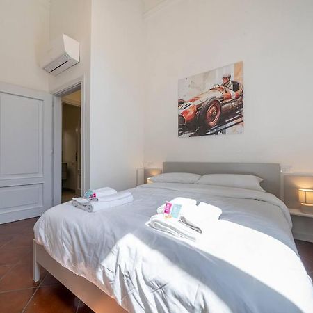 Via Emilia Centro - Stupendo Appartamento A Modena Kültér fotó