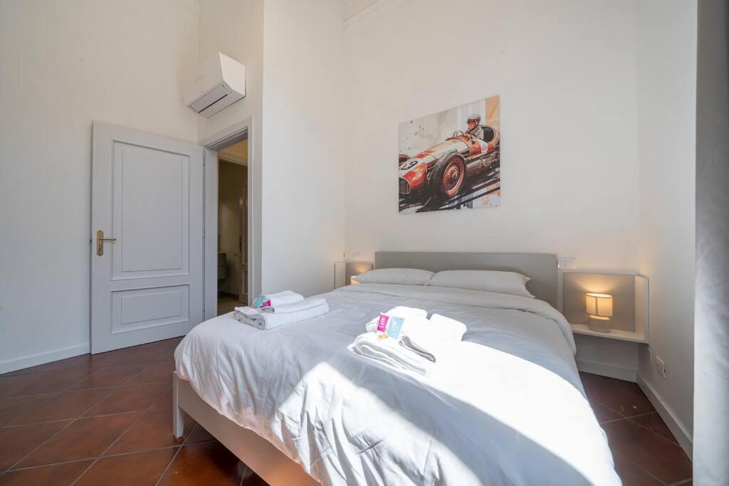 Via Emilia Centro - Stupendo Appartamento A Modena Kültér fotó