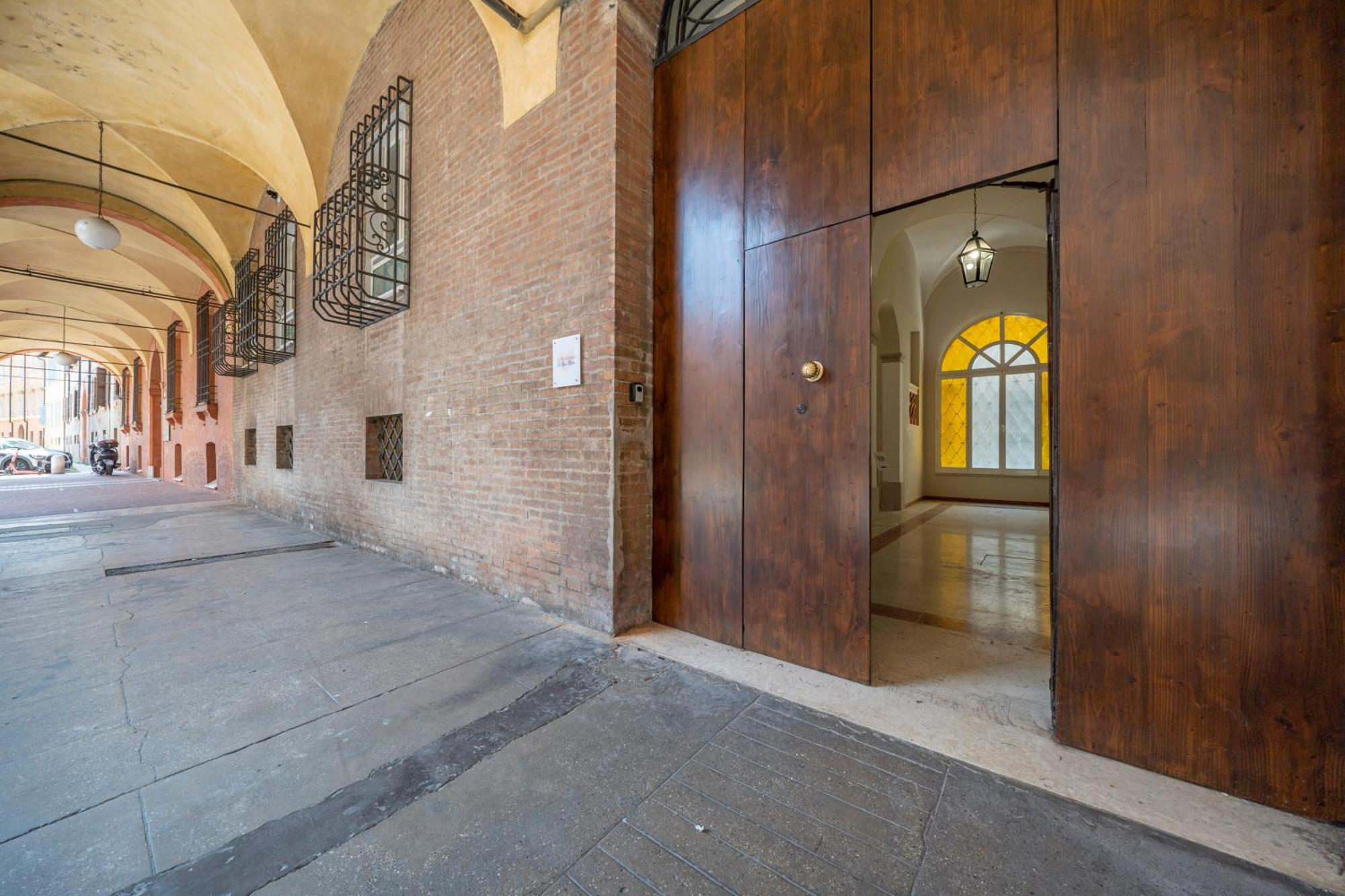 Via Emilia Centro - Stupendo Appartamento A Modena Kültér fotó